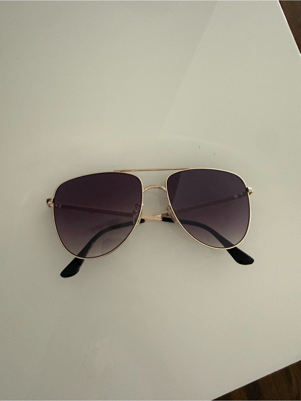 Gold Frame Aviator Sunglasses with Gradient Purple Lenses